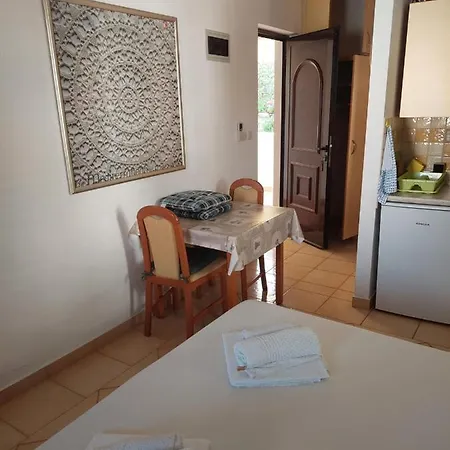 Apartment Lavanda Pag Town