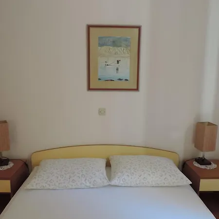 Apartment Lavanda Pag Town
