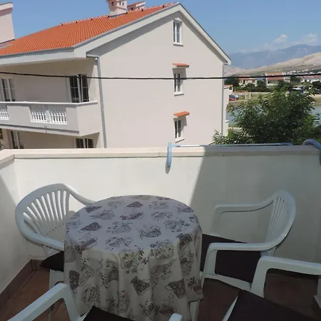 Apartment Lavanda Pag Town
